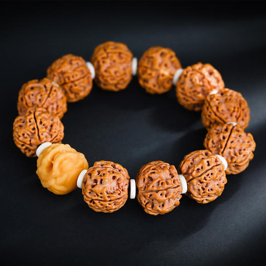 六鑫珠宝 尼泊尔五瓣满肉双龙纹大金刚菩提子 + 貔貅白玉菩提根手串  20mm 商品图4