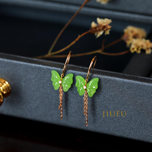 18K玫瑰金和田玉（碧玉）镶钻耳饰--翠蝶 /蝶10*12*4mm/总长37mm/苹果绿 商品图1