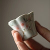 束刻 古青/海棠茶杯 口径5.4cm 高4.5cm 满容30ml 古青手绘兰花绣球花茶杯文人器功夫茶具海棠茶杯花口小品茗杯 商品缩略图4