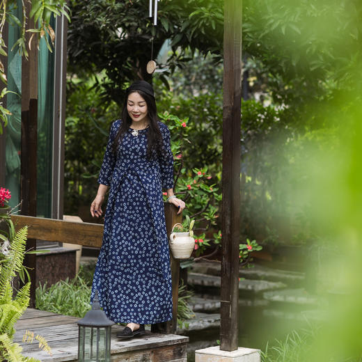 【林栖设计小店】蓝印花布系列春秋装新款蓝染印花修身长裙碎花连衣裙长款 1911220 商品图0