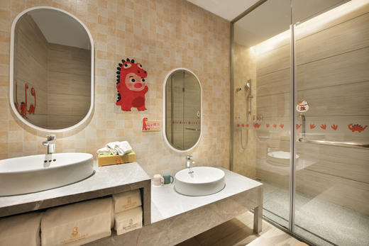 恐龙主题亲子房（后排园林风景1F） 商品图3