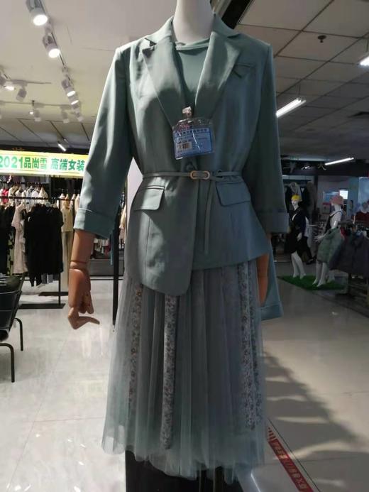 伊卡璐7708款时尚小西服套裙 商品图0