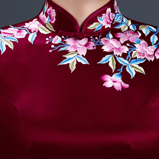 上海旗袍厂LHS-L1011新款刺绣中长款旗袍宴会婚宴大码旗袍裙 商品图2