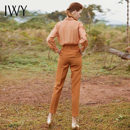 IWY/ 百搭焦糖色时尚衬衫设计感小众名媛气质衬衣正装上衣B9370 商品图3