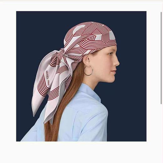 价值3750 一年四季的心头好！H家“24号赛道”福宝珍藏系列90*90cm丝巾 百分百真丝斜纹面料 摩登现代感十足 颜值和气质并存！太美了！ 商品图8