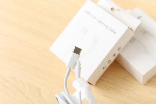 尾货原装快充数据线 快冲闪冲数据线手机ipad通用款sxsplus皆可！ 商品图1