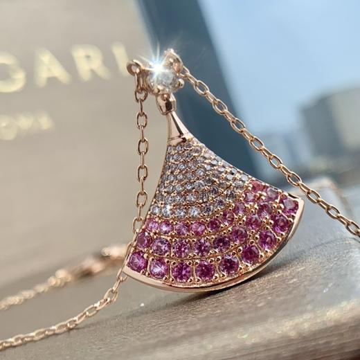 价值38000 谁戴谁好看！宝格丽DIVAS' DREAM系列渐变粉钻裙子项链 意式优雅魅力 神秘且令人难以忘怀的气质！V金材质+电镀咪金 保色效果超棒 配送全套包装！预售 商品图10