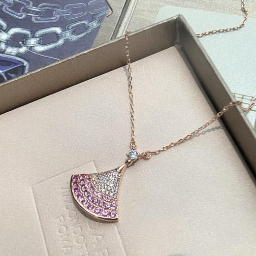 价值38000 谁戴谁好看！宝格丽DIVAS' DREAM系列渐变粉钻裙子项链 意式优雅魅力 神秘且令人难以忘怀的气质！V金材质+电镀咪金 保色效果超棒 配送全套包装！预售 商品图3