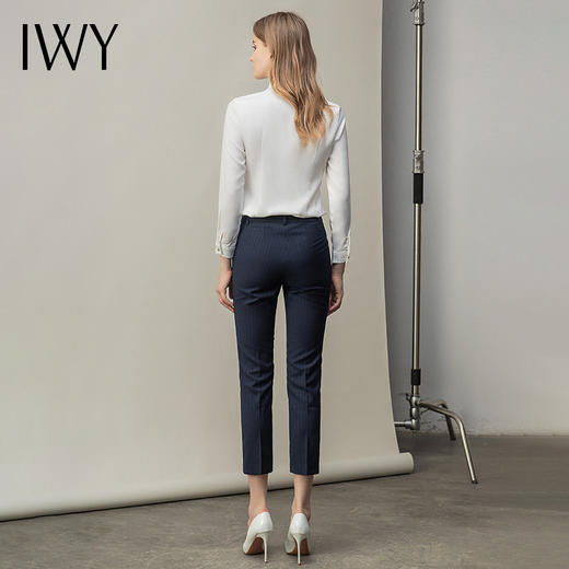 IWY/白色职业衬衫套裤蝴蝶结小众设计时尚气质两件套办公服OL名媛 B180+P10345 商品图3