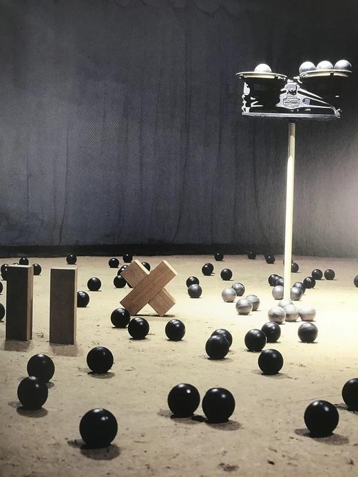 巴西概念艺术家切尔多·梅雷莱斯作品图集 约百余幅插图 精装16开 商品图12