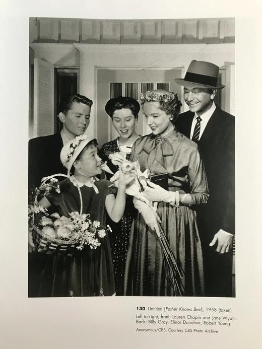 动荡五十年代：纽约时报摄影图集 195幅插图 精装大16开 商品图8