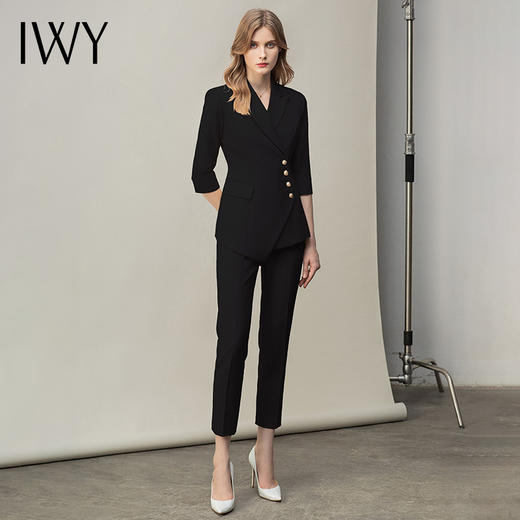 IWY/黑西装正装女职业装不规则单排扣设计五分袖西服干练气质套装 C10408+P10407黑色 商品图1