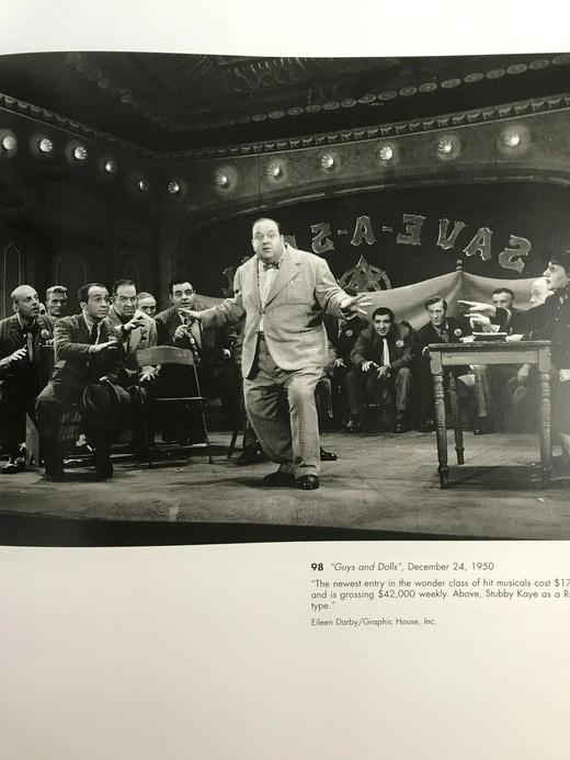 动荡五十年代：纽约时报摄影图集 195幅插图 精装大16开 商品图12