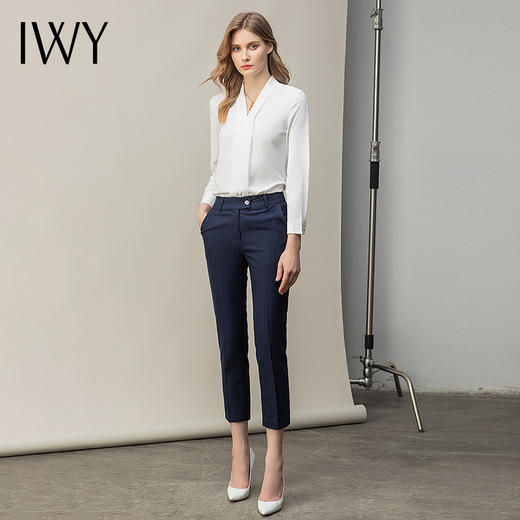IWY/气质时尚西装百搭衬衫女修身显瘦韩版长袖衬衣套裤白色职业正装OL B11120+P11238 商品图2