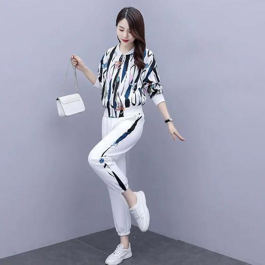 HRFS-WH77029新款潮流时尚气质休闲印花外套裤子两件套 商品图3