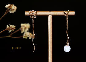 18K玫瑰金和田玉（白玉）耳饰--蝶影  /圆珠8mm/总长49mm