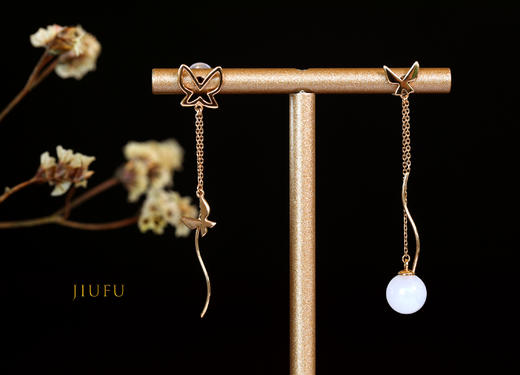 18K玫瑰金和田玉（白玉）耳饰--蝶影  /圆珠8mm/总长49mm 商品图0
