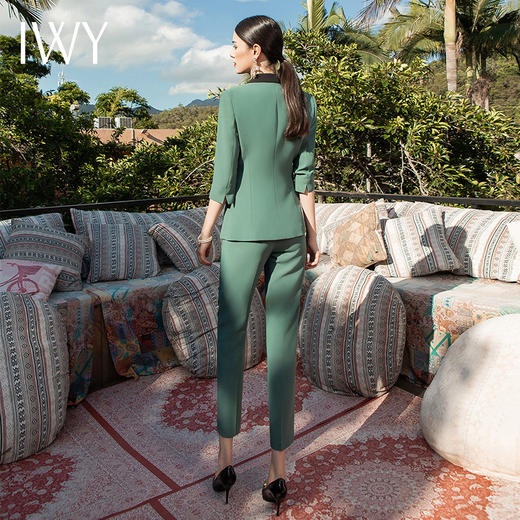 IWY/绿色高端职业装套装女时尚显瘦西装正装女通勤气质经理工作服NCP1249 商品图3