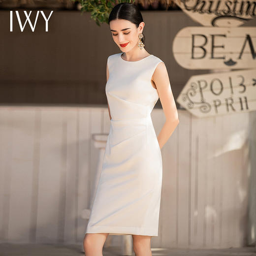 IWY/气质简约白色无袖连衣裙女时尚韩版百搭西装套裙修身OL职业工作服Q620-W 商品图1