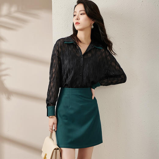 剩S/L 芳外新品蕾丝衬衫半裙套装2025新款秋季蕾丝衬衫A字半裙女式套装 商品图3