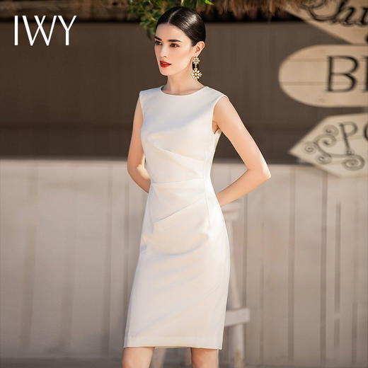 IWY/气质简约白色无袖连衣裙女时尚韩版百搭西装套裙修身OL职业工作服Q620-W 商品图0