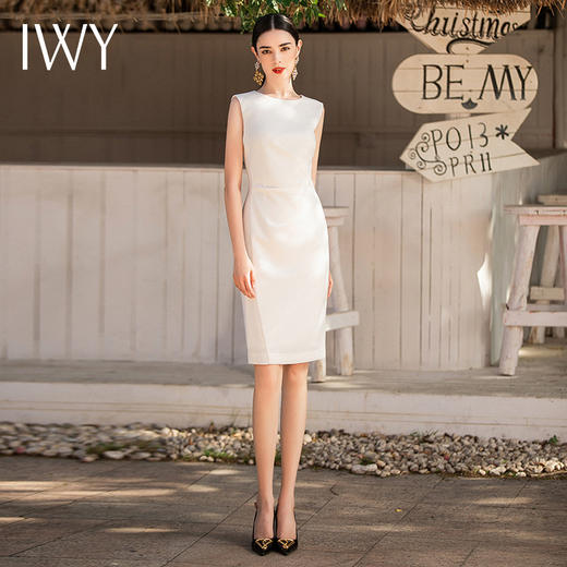 IWY/气质简约白色无袖连衣裙女时尚韩版百搭西装套裙修身OL职业工作服Q620-W 商品图3