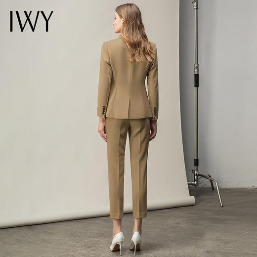 IWY/卡其色高端职业套装女时尚气质休闲正装通勤工作西服两件套 CP11120+CP11107 商品图3