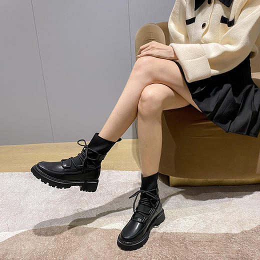 妃伊斯 炸街黑色拼接款短靴 商品图5