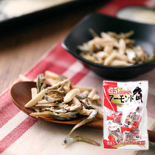 日本进口泉屋小鱼干 芝麻味37.5g/扁桃仁51.2g 口感酥脆 独立包装 150861/152248 商品图2