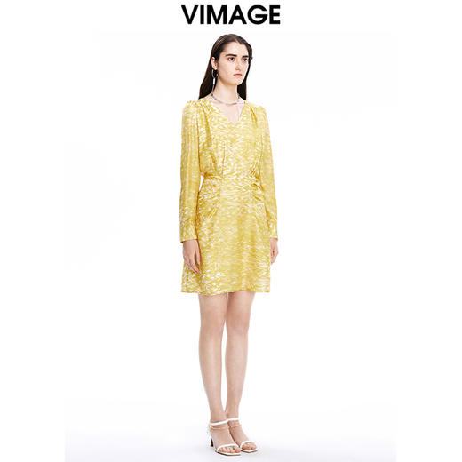 VIMAGE纬漫纪秋季新品V领简约时尚长袖高腰优雅连衣裙V1607209 商品图1