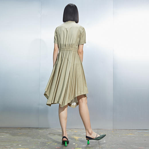 MIIDII/谜底连衣裙21夏新品复古棒球领收腰不规则下摆212ML0859 商品图2