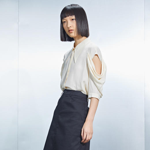 MIIDII/谜底镂空袖衬衫女21夏新品尖领衬衣H型质感上衣212MC0855 商品图1