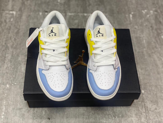 夏日特惠💰430 公司级 # Air Jordan 1 Low 彩色拼接DJ6909-100 商品图1