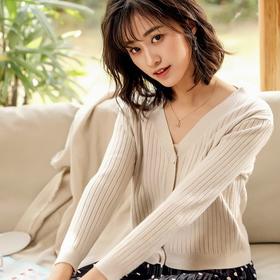 【初秋第1件针织衫❗️】V领百搭条纹针织开衫，修身显瘦，轻盈合体，柔软细腻，温柔高雅，清新流行色，极简主义，花样穿法，入秋气质外搭外套上衣