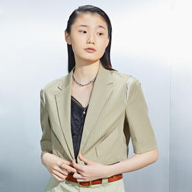 MIIDII/谜底西装短外套女21夏新品复古摩登细条纹帅气212MW0728