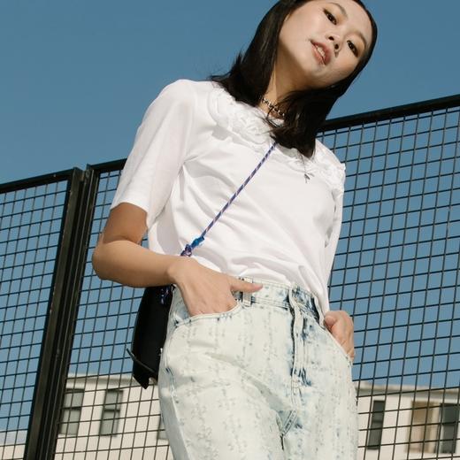 谜底2021秋季新款时尚立体玫瑰花设计圆领短袖T恤女213MT1683 商品图1