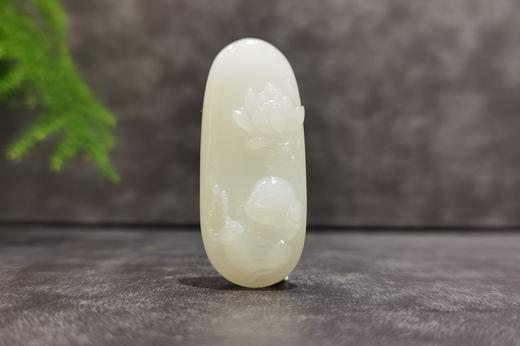 【御珠宫坊·传藏系列】羊脂白玉子料花佛牌 商品图5