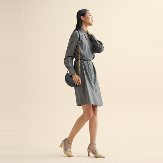 MIIDII/谜底新品简洁利落H型净色衬衫式连衣裙长袖211ML0104 商品图3