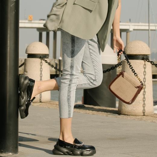 谜底浅色牛仔裤2021夏季新款显瘦小脚铅笔女士棉质裤子213MK1657 商品图2