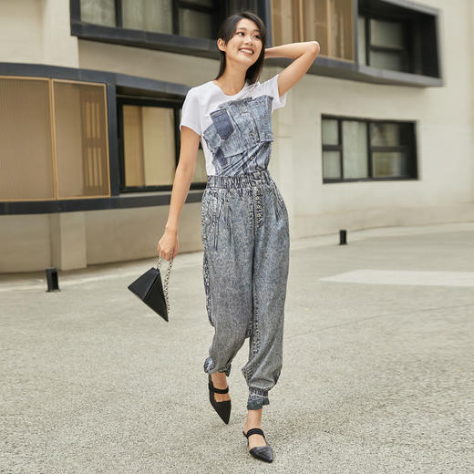 MIIDII/谜底T恤女21夏新品结构式牛仔印花合体圆领短袖212MT0760 商品图3