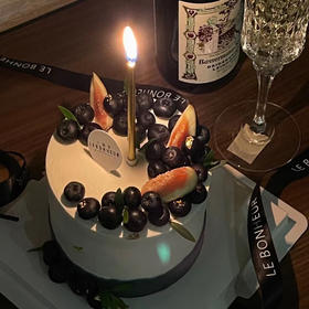 森系蓝莓  ·  奶油蛋糕