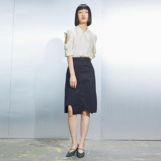 MIIDII/谜底镂空袖衬衫女21夏新品尖领衬衣H型质感上衣212MC0855 商品图3