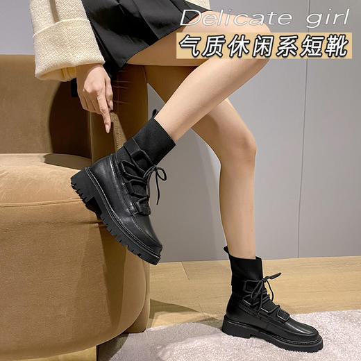 妃伊斯 炸街黑色拼接款短靴 商品图1