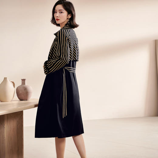 剩M 米思阳2025秋装新款时尚流行撞色条纹收腰系带风衣中长外套女0249 商品图3