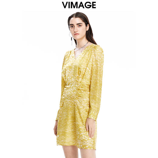 VIMAGE纬漫纪秋季新品V领简约时尚长袖高腰优雅连衣裙V1607209 商品图3