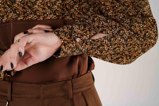  臣禾 圆领印花衬衫K213050177 商品图4