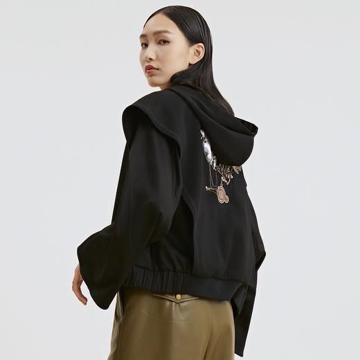 谜底2021秋季新款时尚减龄后背刺绣休闲连帽外套女213MW1724 商品图2