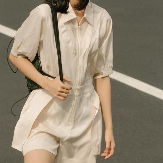 MIIDII/谜底21夏新品舒适柔软醋酸休闲简约连体短裤女212MK0911 商品图3