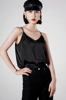 【内购不退换】臣禾百搭吊带背心打底上衣	9213052876