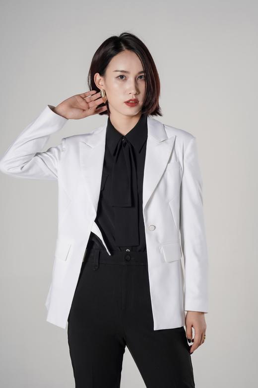 臣禾通勤小西装个性一粒扣外套9211012876 商品图3